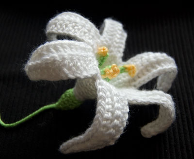 Easter-Lily-Complete