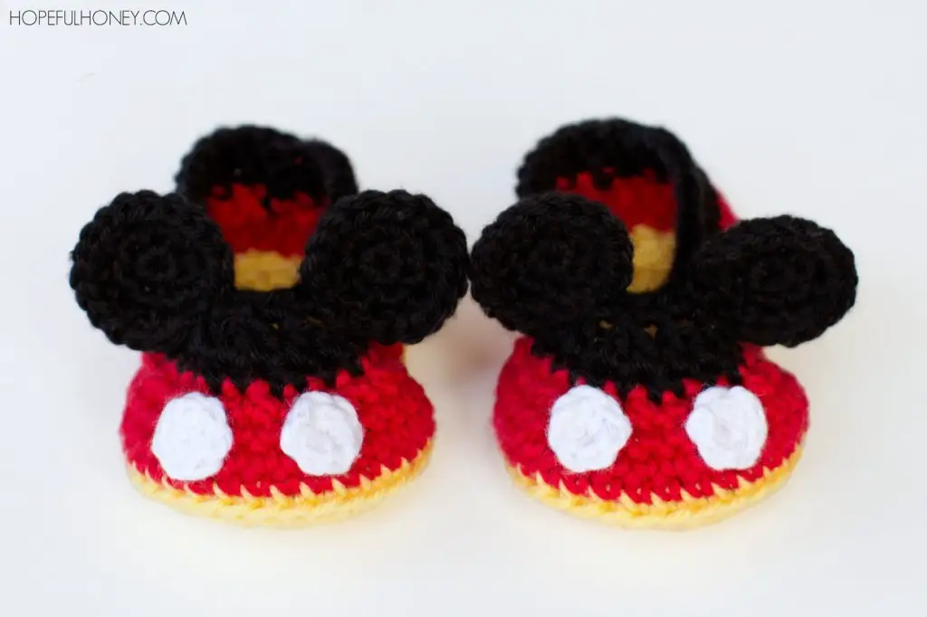 Mickey Mouse Inspired Baby Booties Crochet Pattern 4