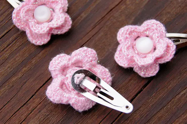[Free Patterns] 6 Awesome Crochet Flower Hair Accessories