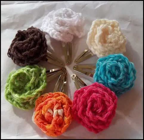 [Free Patterns] 6 Awesome Crochet Flower Hair Accessories