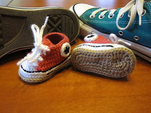 [Free Pattern] These Are The Best Looking Crochet Baby-Chucks I’ve Seen Yet!
