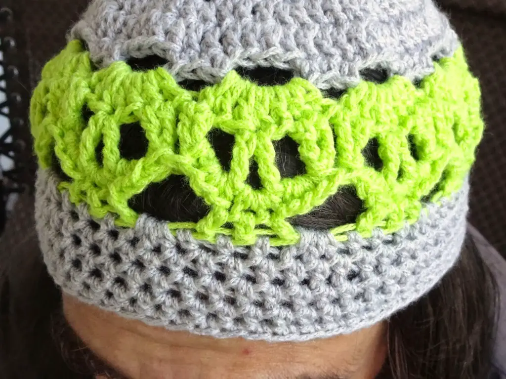 [Free Pattern] This Nifty Skull Halloween Hat Is Great For Adults And Kids