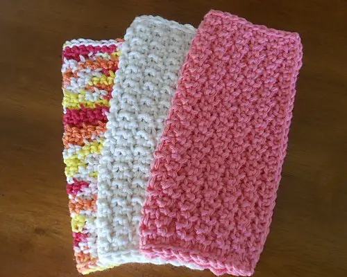[Free Pattern] This Super Simple Dishcloth Pattern Makes A Fairly Tight-Weave Cloth With Just A Hint Of Texture