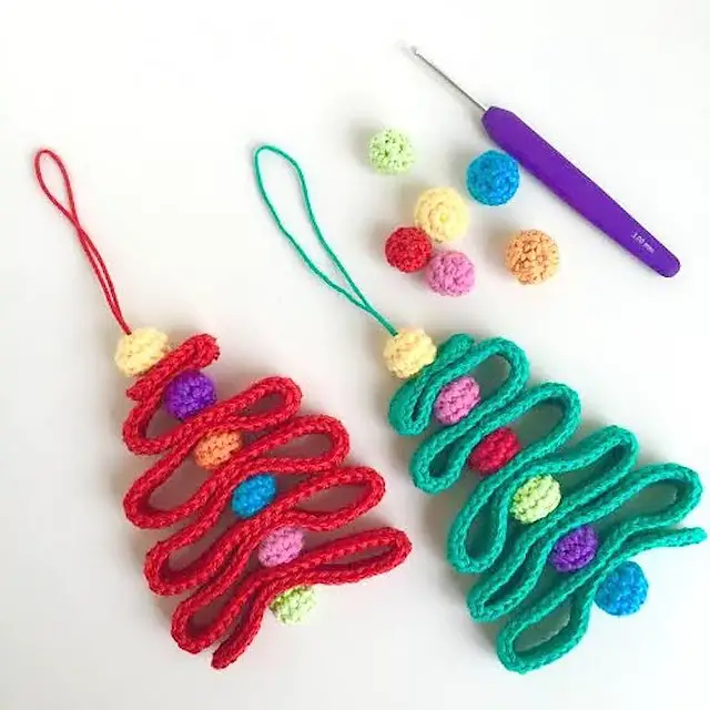 [Free Pattern] This Super Cute Ribbon Christmas Tree Is A Quick And Easy Pattern