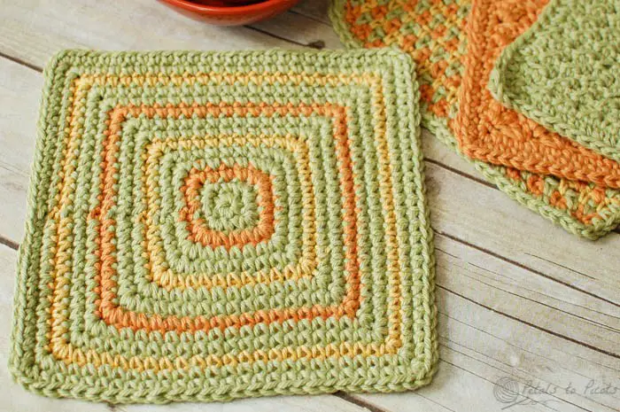 [Free Pattern] Add Charm To Your Kitchen With This Cheerful Dishcloth Pattern With A Neat Geometric Design