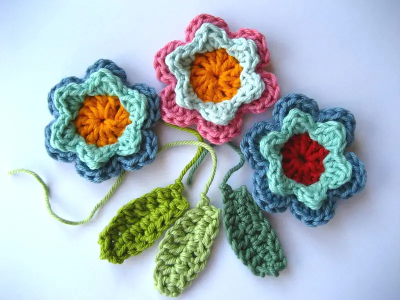[Free Pattern] Amazingly Beautiful And Simple Crochet Flowers And Leaves