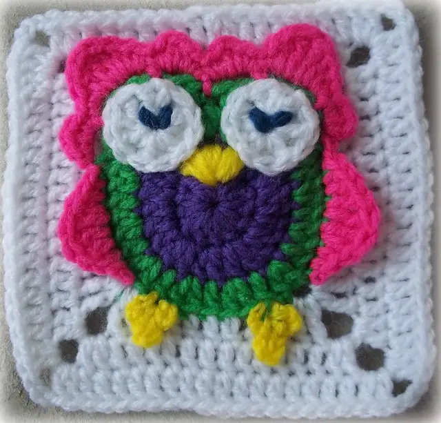 [Free Pattern] This Owl Square Could NOT Be Any Cuter!