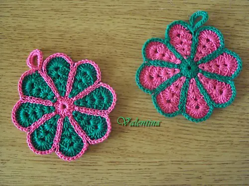 [Free Pattern] Cute Little Tawashi Crochet Coasters
