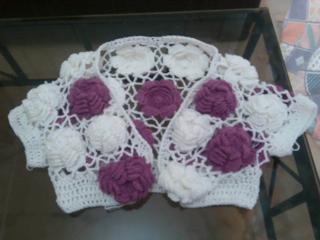 [Video Tutorial] Amazing Big Rose Crochet Top Design