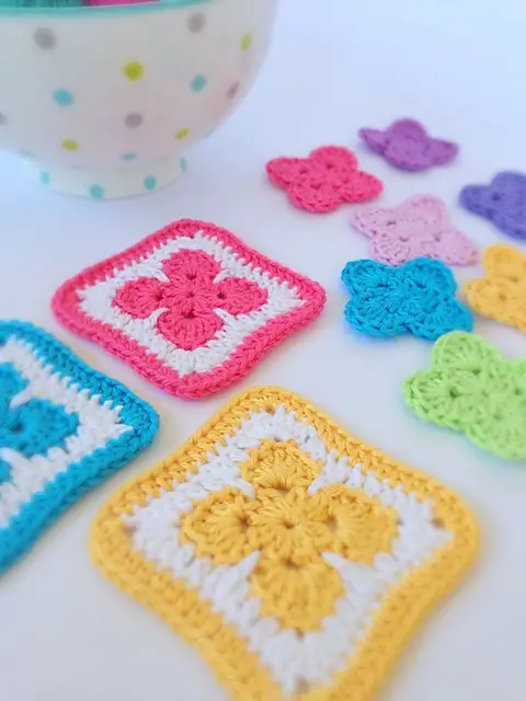 [Free Pattern] Quick And Easy Little Flower Afghan Block Pattern