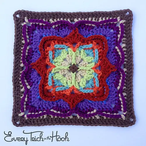 [Free Pattern] With Or Without The Border, This Square Is Gorgeous!