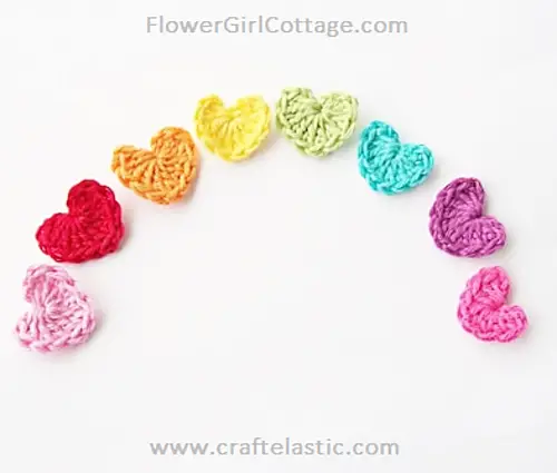 [Free Pattern] This Tiny Crochet Heart Is A Brilliantly Simple Idea!
