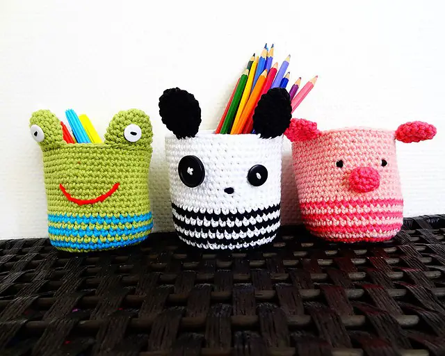 [Free Pattern] These Panda, Piggy And Frog Crochet Baskets Bring More Fun To Any Desk