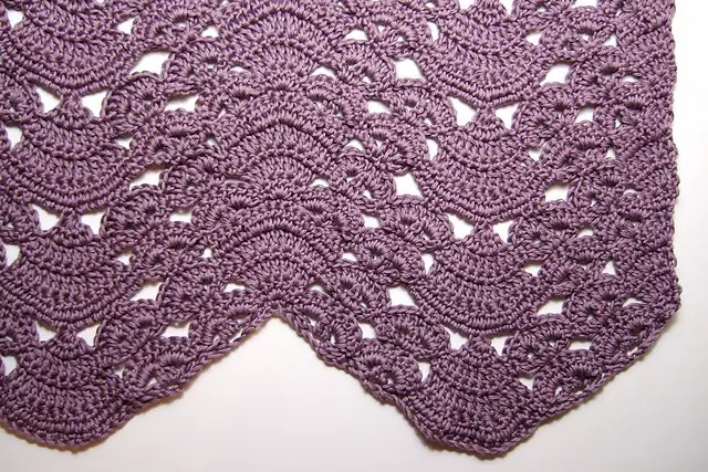[Free Pattern] This Fabulous Crochet Blanket Will Make Your Jaw Drop