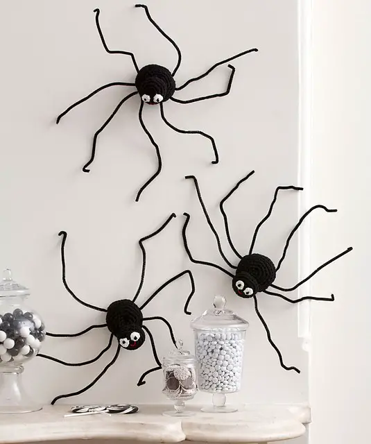 [Free Pattern] Spider Up Your Home Decor For Halloween With This Awesome Pattern