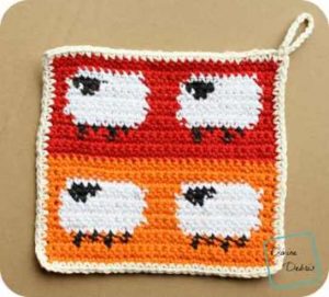 [Free Pattern] Amazingly Adorable Sheep Potholder Perfect For Daily Use 