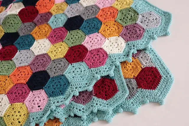 A Brilliant Stash Busting Project This WeekEnder Blanket Is So Much Fun