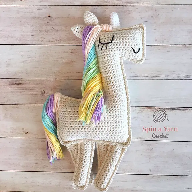 [Free Pattern] Add A Little Sparkle To Your Day With This Beautiful Ragdoll-Style Amigurumi Unicorn