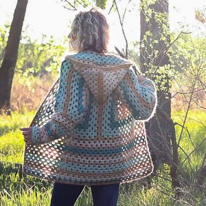 [Free Pattern] Extremely Customizable Four-Season Granny Sweater Will Fit Your Specific Body Type