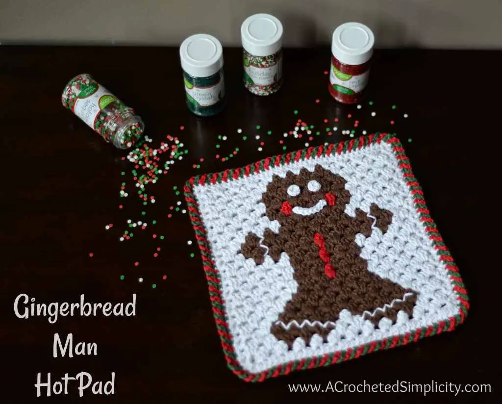 [Free Patterns] 7 Really Cute Holiday Pot Holders To Use During Christmas Dinner!