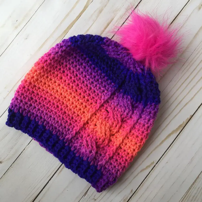 [Free Pattern] Super-Easy Memorable Cable Slouch Beanie