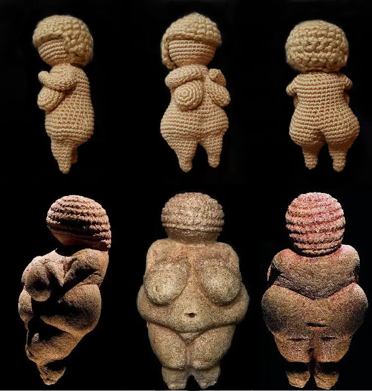 Beautiful Venus In Casket For The History Lover Crocheter