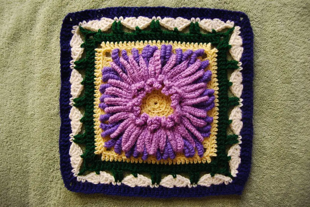 6 Free Crochet Flower Granny Square Patterns Featuring Chrysanthemum Flowers