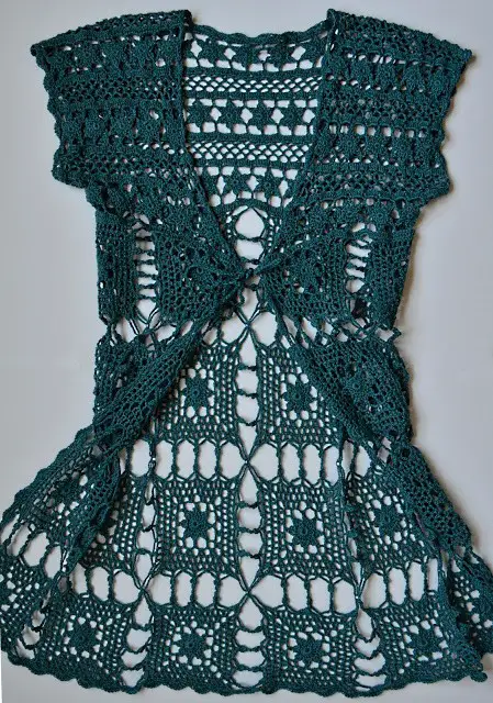 [Free Pattern] Beautiful Long Crochet Vest