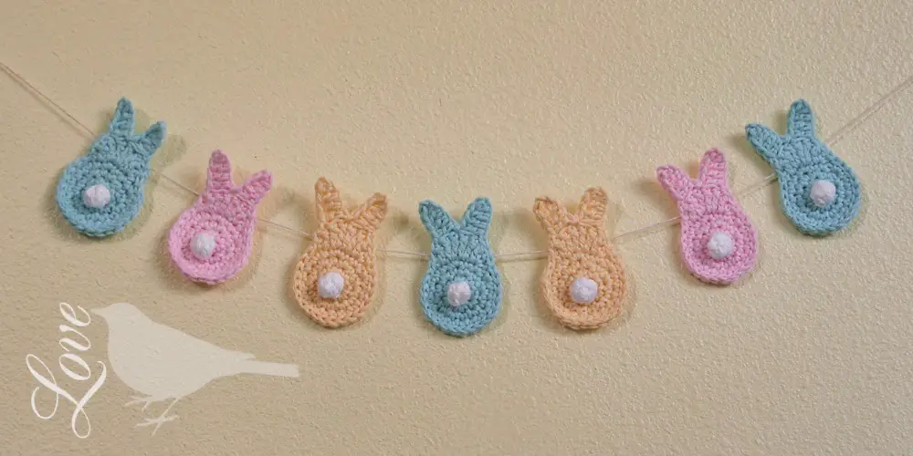 [Free Pattern] Quick And Easy Crochet Spring Bunny Pattern