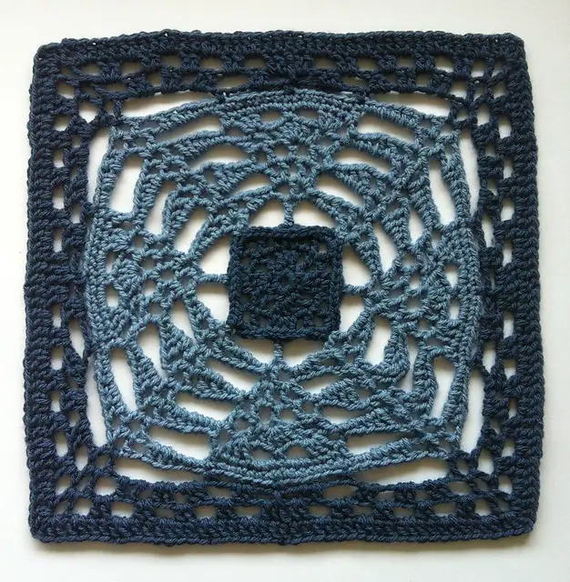 [Free Pattern] The Windmill Afghan Square Pattern