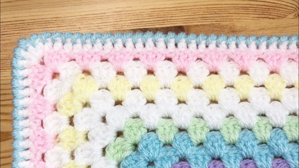 27 Free Crochet Edging And Borders For Blankets