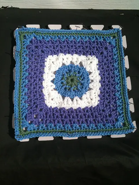 [Free Pattern] I Really Appreciate The Elegance This Morning Glory Square Pattern Displays!