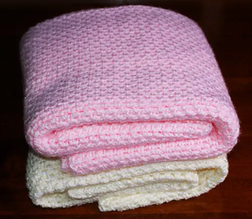 [Free Crochet Patterns] This Is By Far The Fastest And Easiest Crochet Baby Blanket You'll Ever Make!
