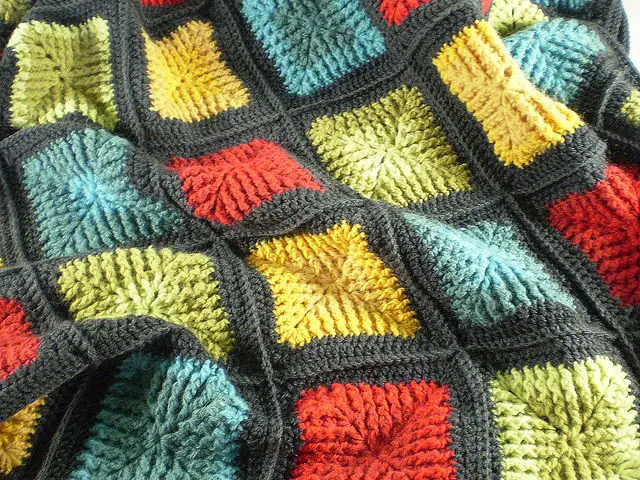 [Free Pattern] Amazing Shaded Squares Blanket