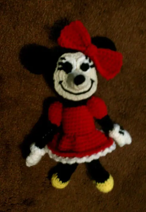 [Free Pattern] Absolutely Adorable Minnie Mouse!