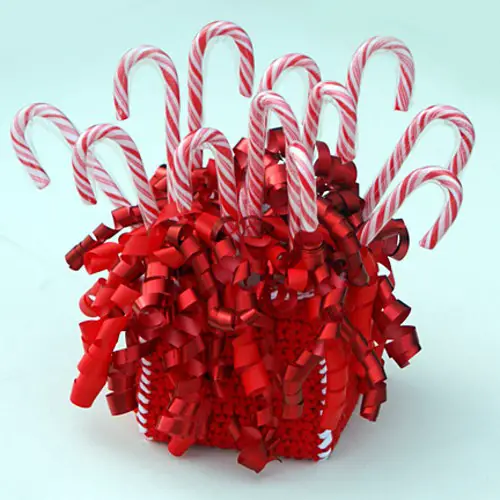 [Free Pattern] This Cute Candy Cane Dispenser Makes A Lovely Centerpiece For Holiday Dining!