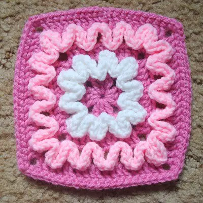 [Free Pattern] Sweet Like A Sugar-Cake Wiggles Square For SIBOL