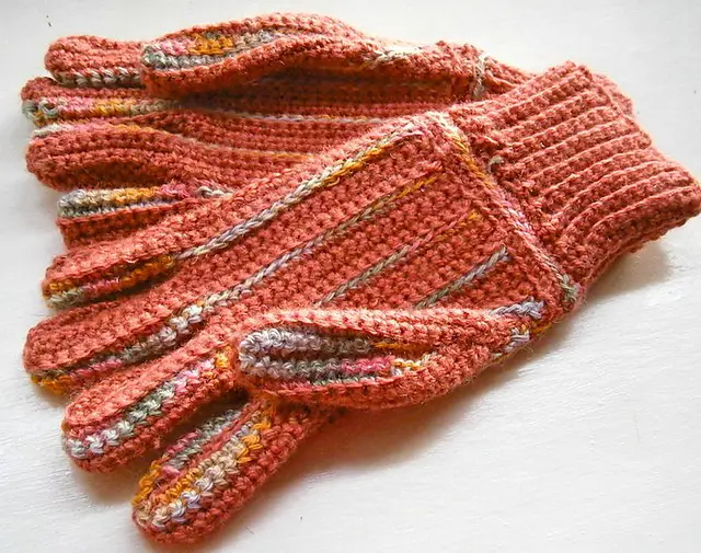 Ladies Sideways Gloves by Rose Powell