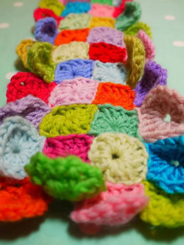 How To Join Granny Squares Invisible Stitch Join Method Daily Crochet
