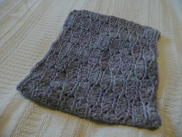 [Free Pattern] Super Easy And Super Fast… This Three-Hour Cowl Is Amazing!
