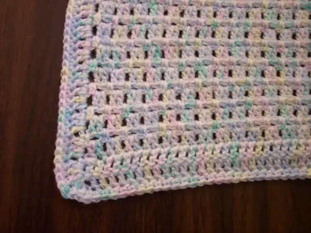 Easy Baby Blanket by Lisa Collins