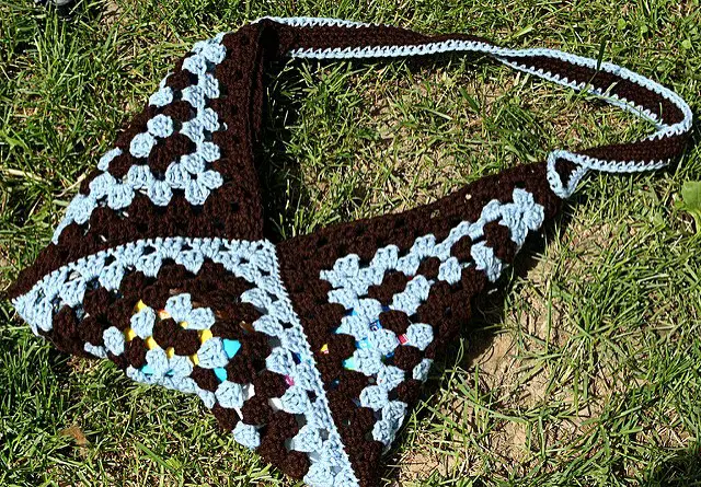 [Photo Tutorial] Gloriously Simple Bag Pattern That Uses Up Your Yarn Scrap