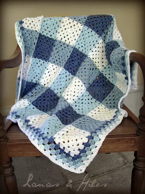 [Free Pattern] Beautiful Plaid Granny Blanket Made Using A Little Twist To The Granny Pattern