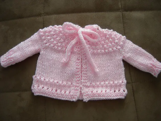 [Free Pattern] This 5 Hour Baby Sweater Is A Spectacular Pattern That Is Easy To Make For Anyone!