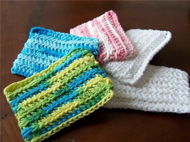 [Free Pattern] You'd Be Amazed To See How Well This Crochet Dish Sponge Works!