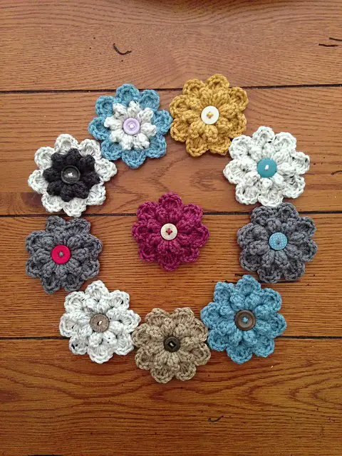 [Free Pattern] Quick And Easy Autumn Berry Flower