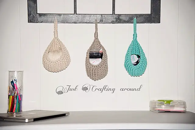 [Free Pattern] These Hanging Baskets Are Such A Clever Way To Organize Your Home