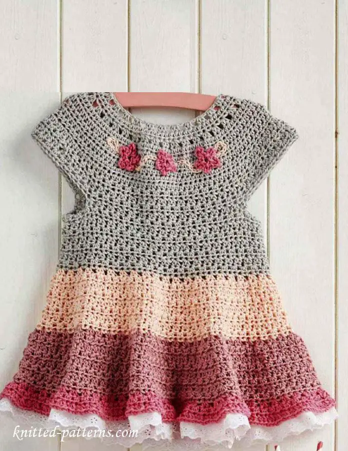 [Free Pattern] Gorgeous Little Tiered Dress With Flowers