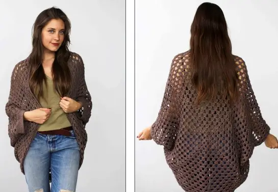 [Free Pattern] Top Off Your Ensemble With This Casually Cool Movie Night Cocoon Cardi