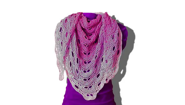 [Free Pattern] Easy & Quick To Make, This Magnificent Shawl Pattern Is Perfect For Beginners